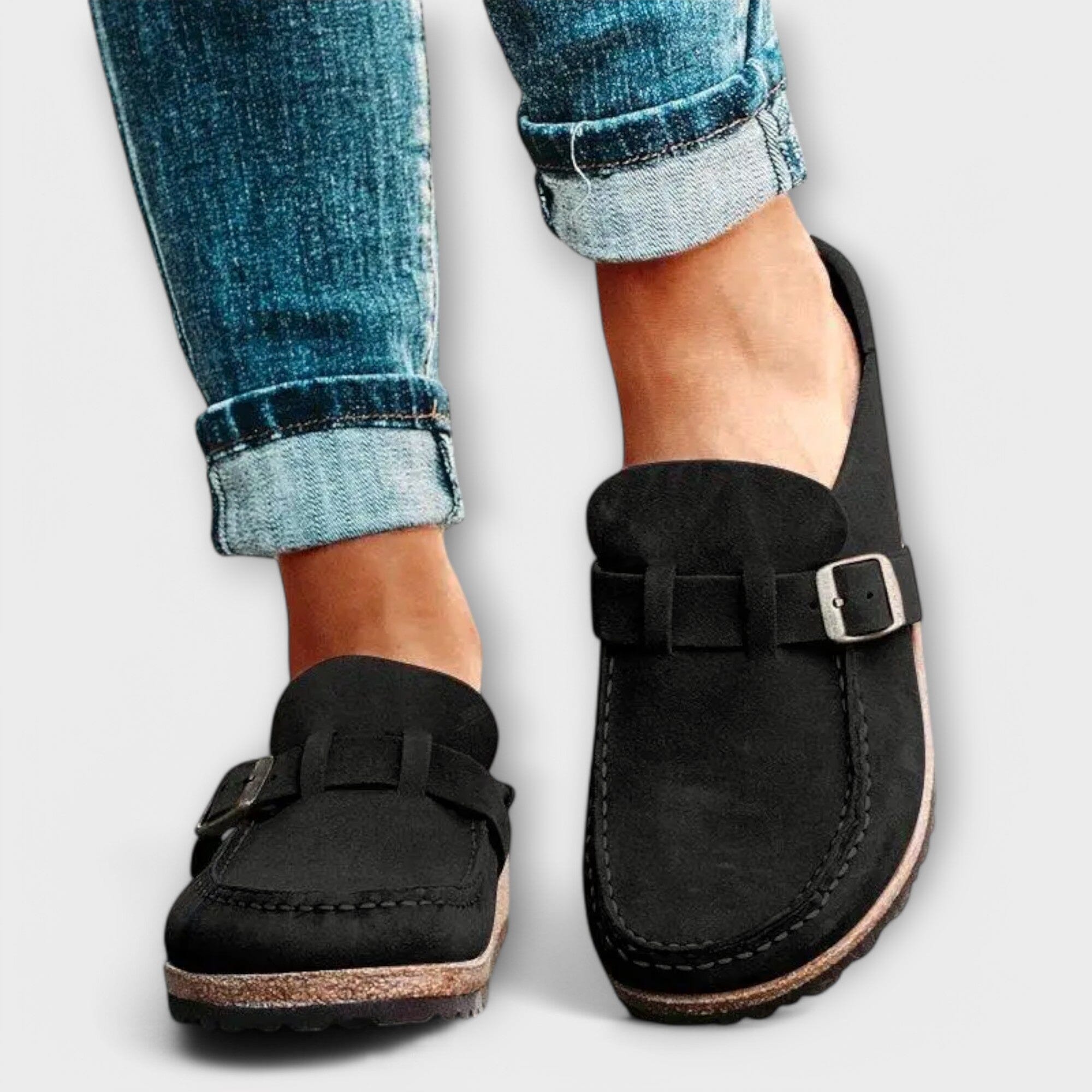 Mocasines ortopédicos para mujer con hebilla decorativa