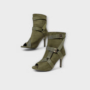 Sandalias elegantes de tacón con puntera abierta