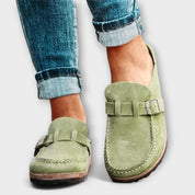 Mocasines ortopédicos para mujer con hebilla decorativa