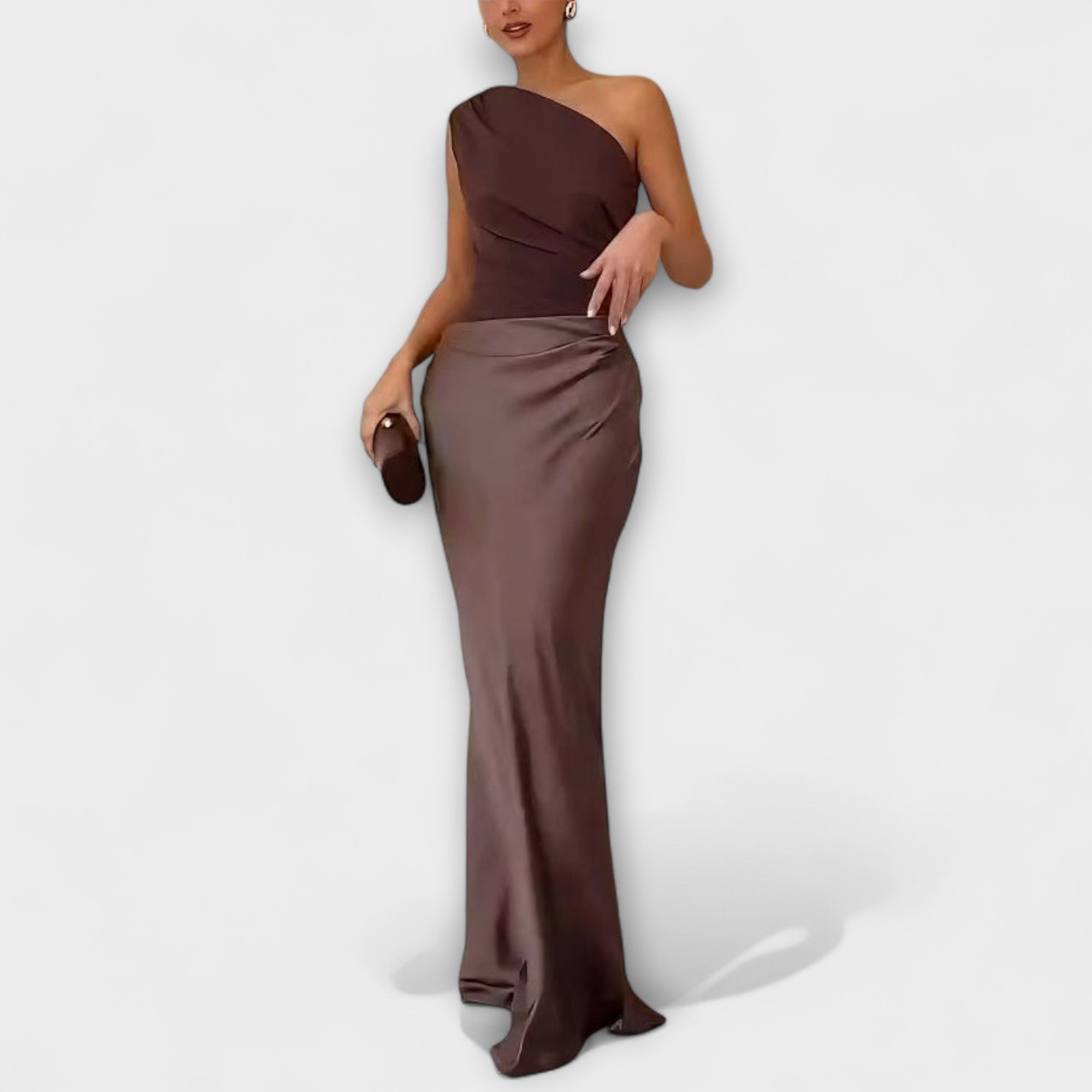 Vera – Vestido Asimétrico Satinado