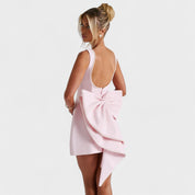 Carrie – Vestido Mini con Lazo de Perlas