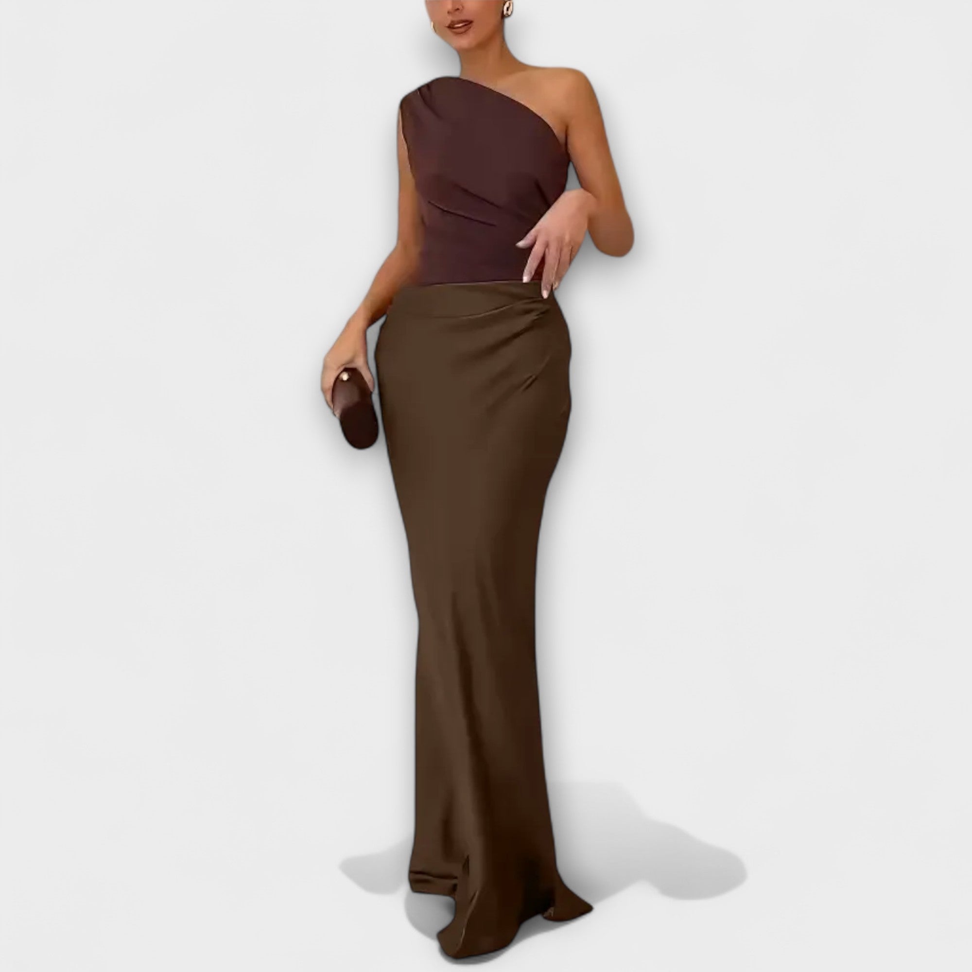 Vera – Vestido Asimétrico Satinado