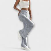 Jennifer – Pantalón acampanado elegante