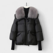 Lucyna – Elegante chaqueta con piel