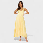Solène – Vestido Plisado Midi Amarelo