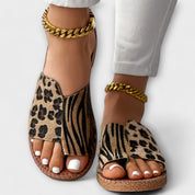 Pantolettes bicolores con estampado de leopardo elegantes