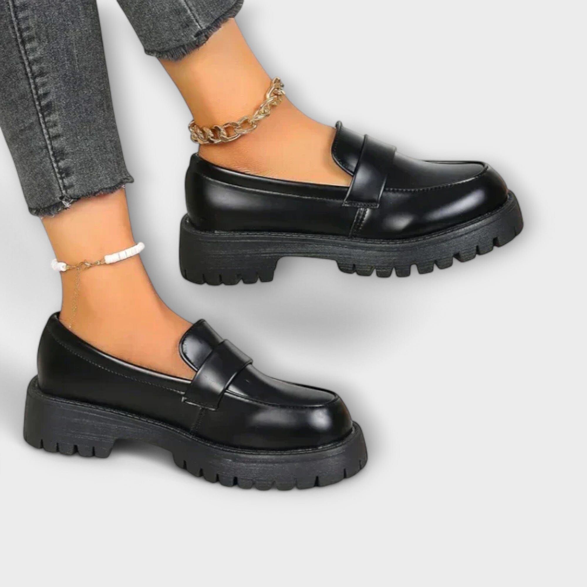 Mocasín para mujer con diseño ortopédico y cuña satinada
