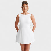 Carrie – Vestido Mini con Lazo de Perlas