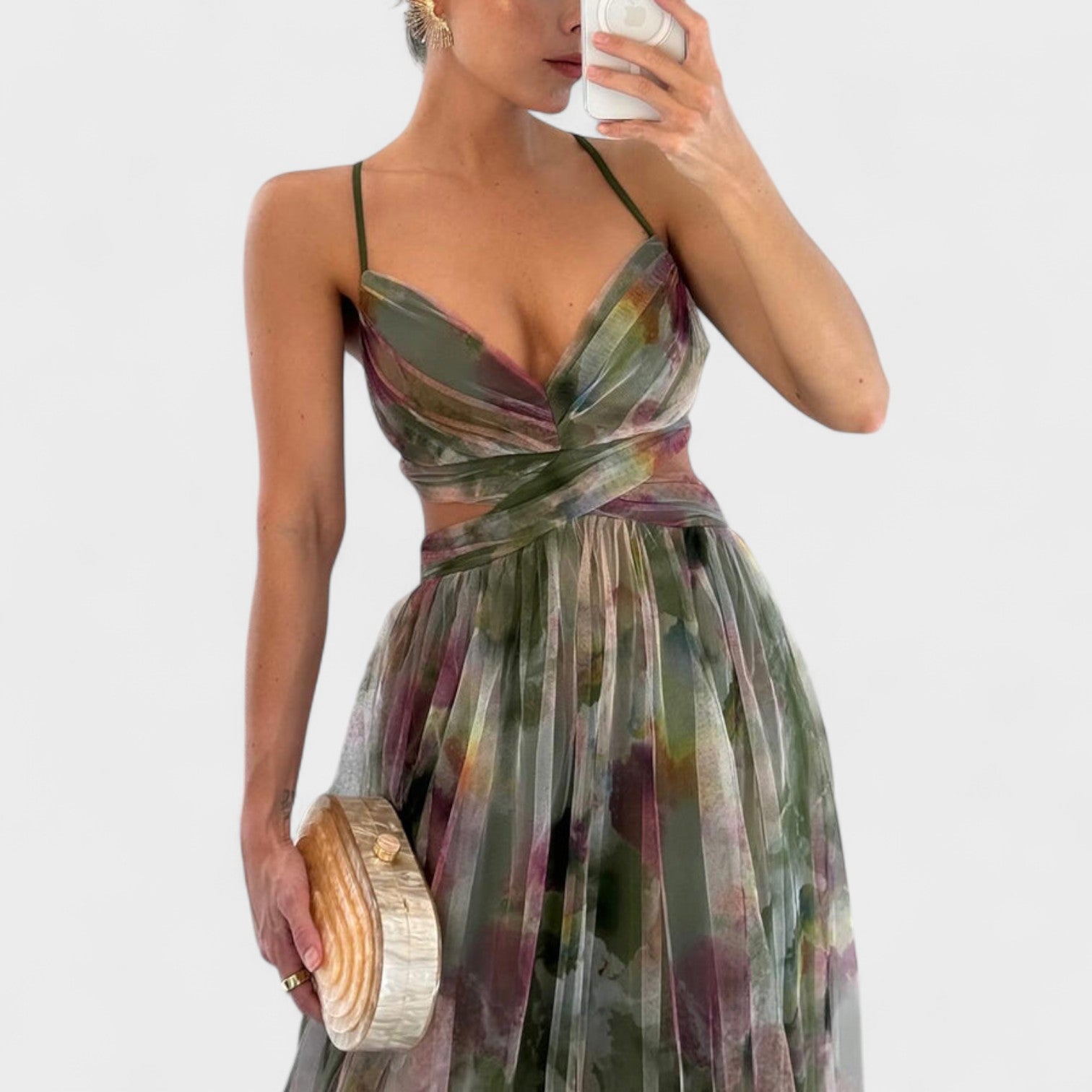 RitaBacelona – El vestido largo con flores que conquista miradas