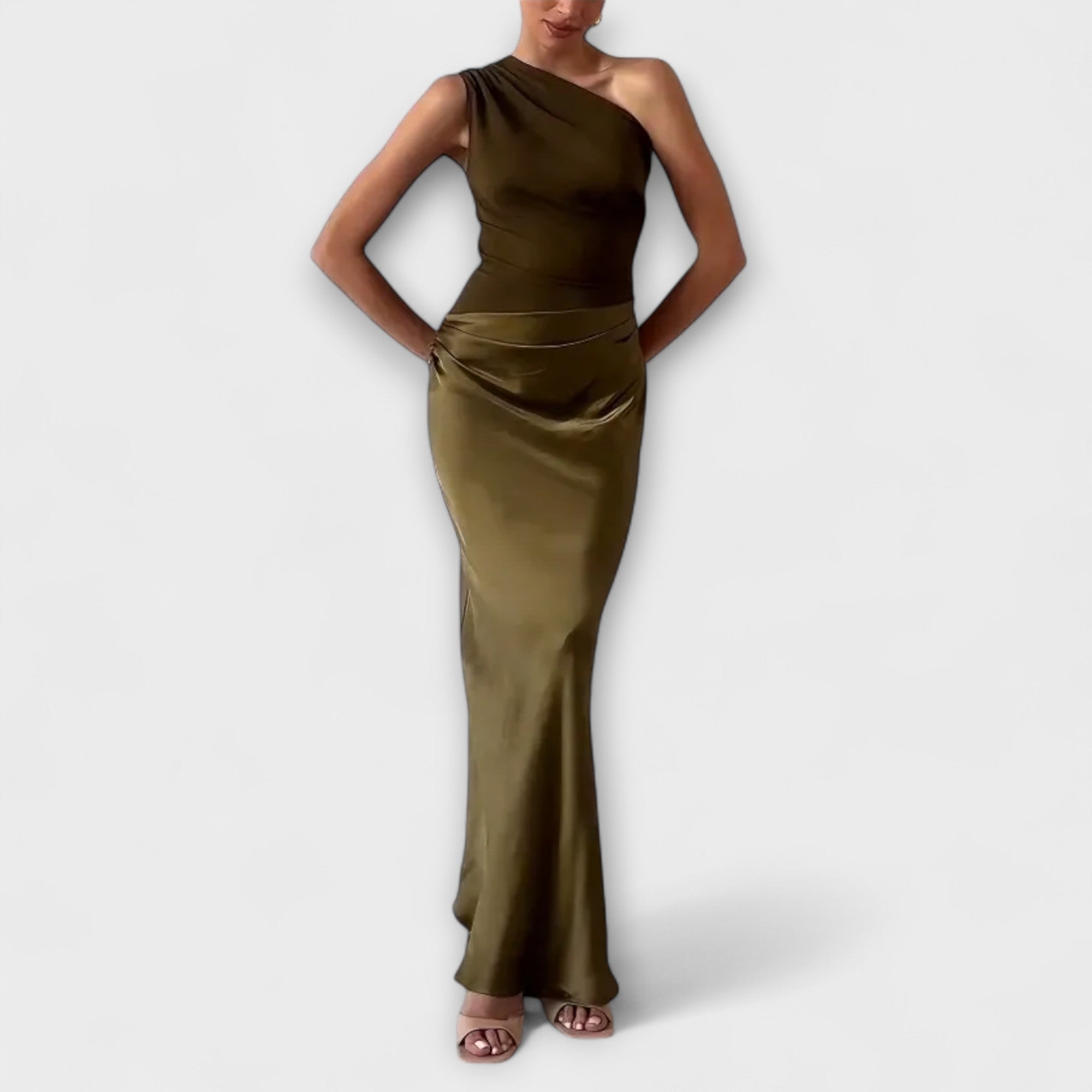 Vera – Vestido Asimétrico Satinado